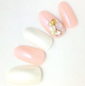 ビジューネイル　bijou nails